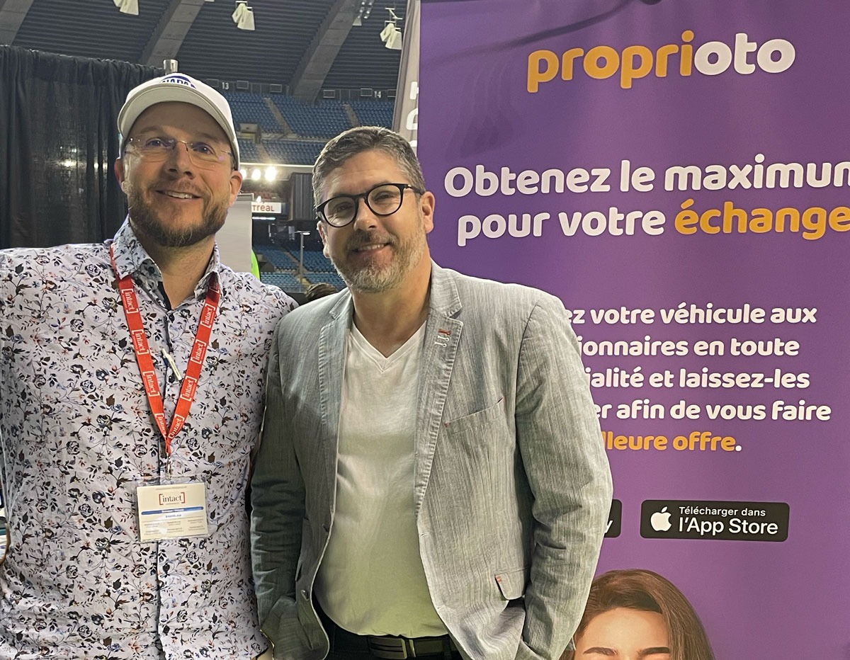 Antoine Joubert en visite au kiosque de Proprioto